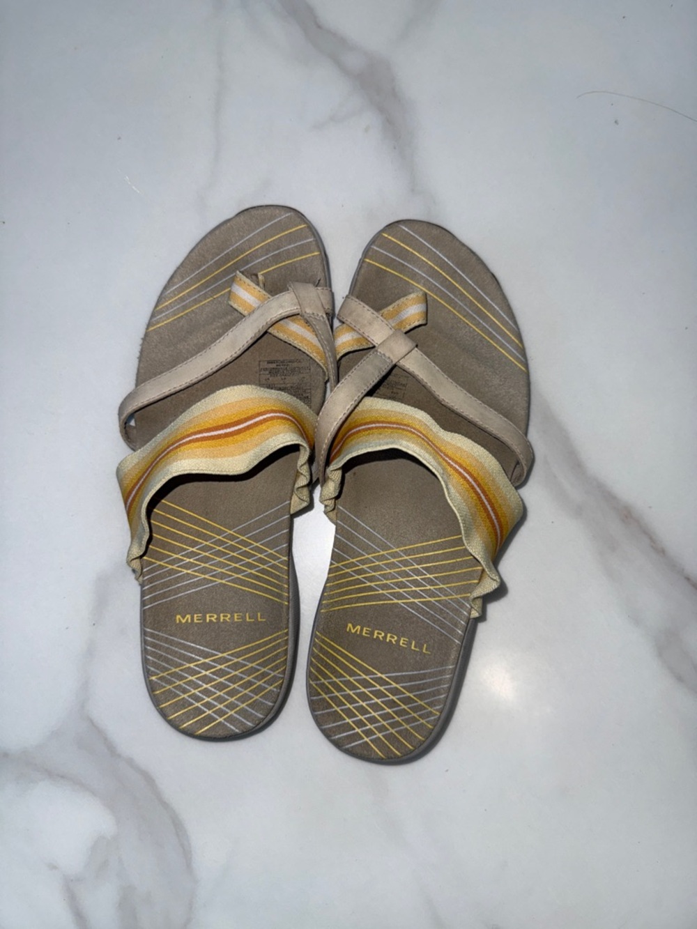 Merrell Women's Tan and Yellow Striped Slip-On Sandals